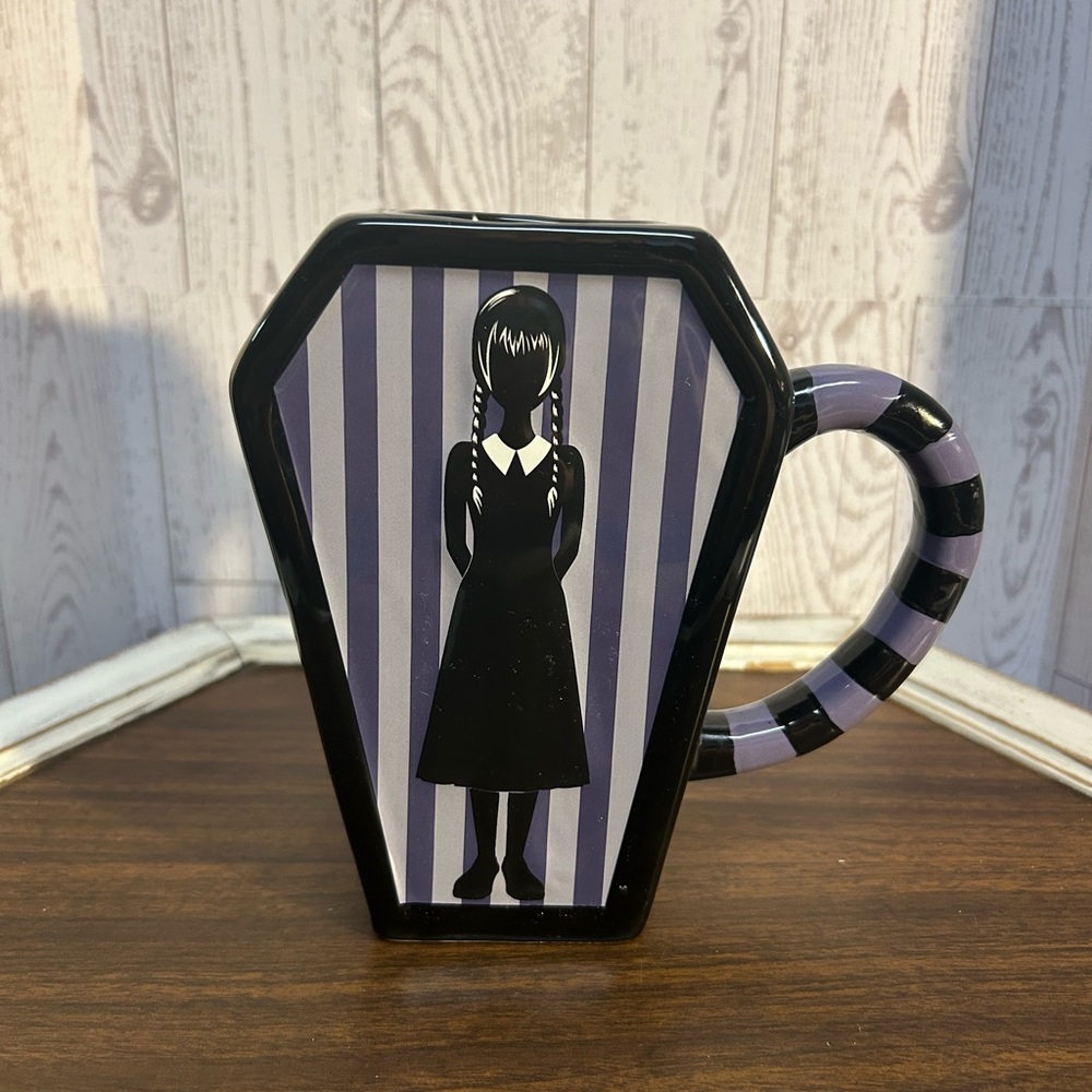 Coffin-Shaped Mug Featuring Wednesday